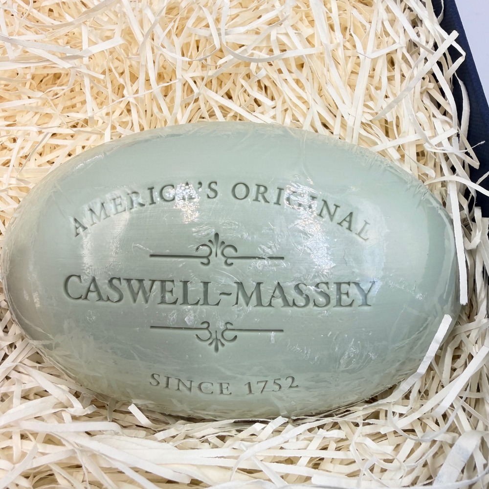 Caswell-Massey Newport Sandalwood Jockey Club Number Six Scent Luxury 4 Bar Set - Picture 6 of 8